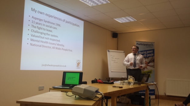 Picture of Joe Powell presenting at Participation Cymru event.